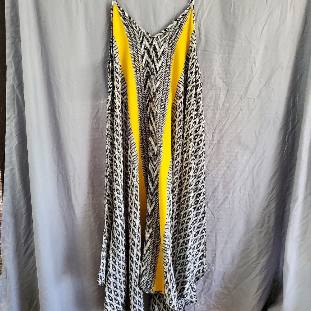 V-neck Tent patterned dress